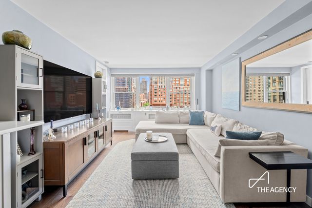 200 E 84th St Apt 11F, New York City, NY 10028
