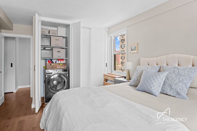 200 E 84th St Apt 11F, New York City, NY 10028