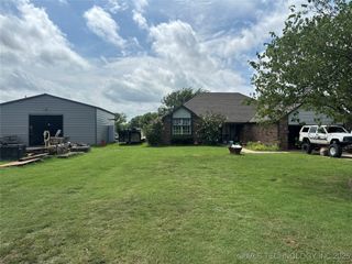 10922 E Canyon Oaks Boulevard, Claremore, OK 74017