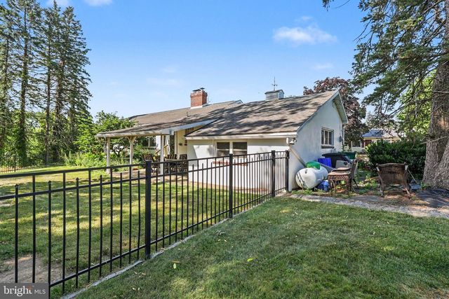 402 4TH ST, Summerdale, PA 17093
