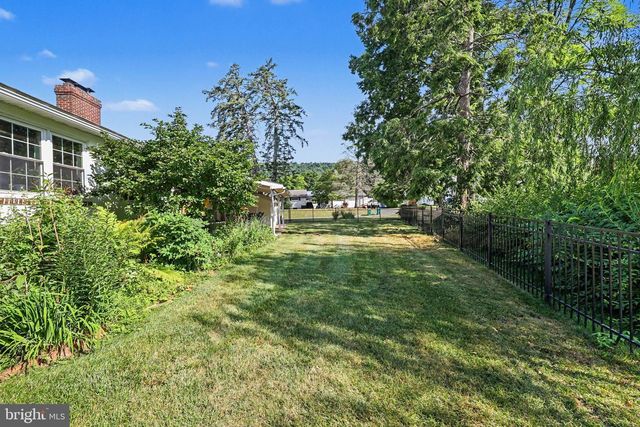 402 4TH ST, Summerdale, PA 17093