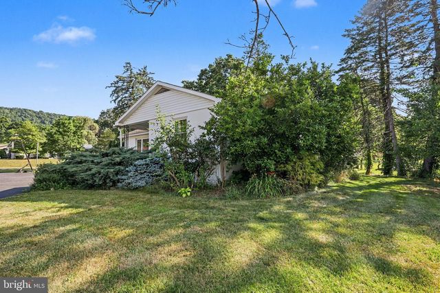 402 4TH ST, Summerdale, PA 17093