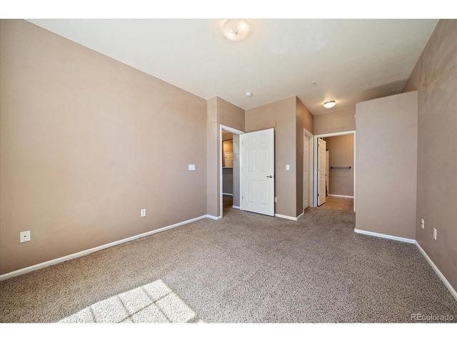 5255 Memphis St 2-202, Denver, CO 80239