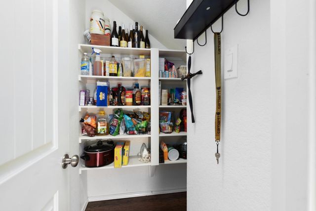 1766 Parkside Shores Lane, Crosby, TX 77532