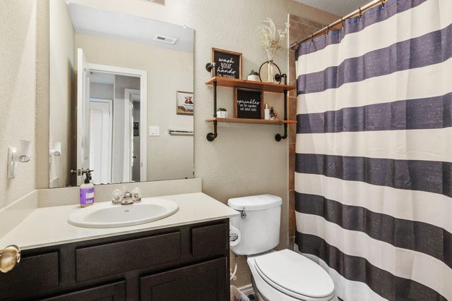 1766 Parkside Shores Lane, Crosby, TX 77532