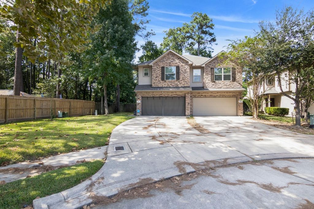 1766 Parkside Shores Lane, Crosby, TX 77532