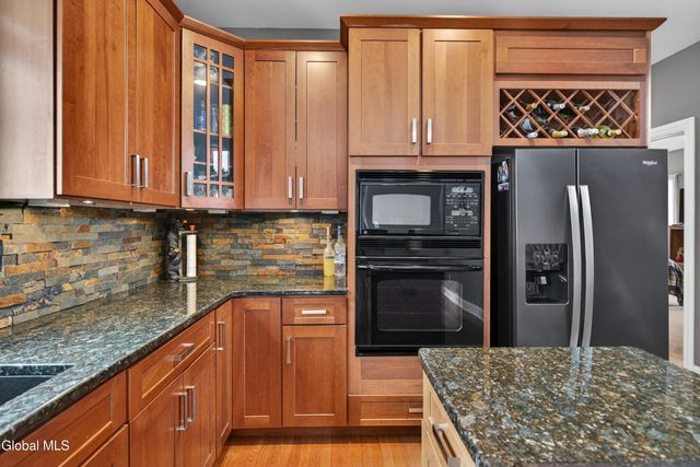 15 Debbie Lane, Sand Lake, NY 12018