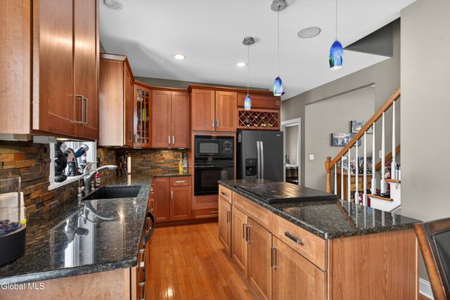 15 Debbie Lane, Sand Lake, NY 12018