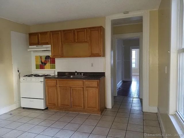 247 Davenport Avenue, New Haven, CT 06519