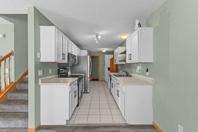 12598 74th Avenue N, Maple Grove, MN 55369