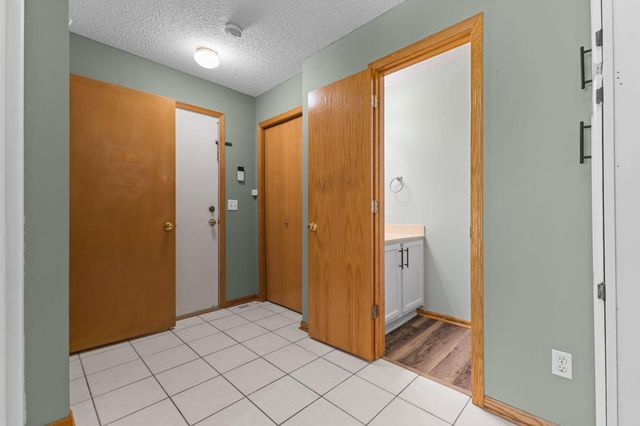 12598 74th Avenue N, Maple Grove, MN 55369