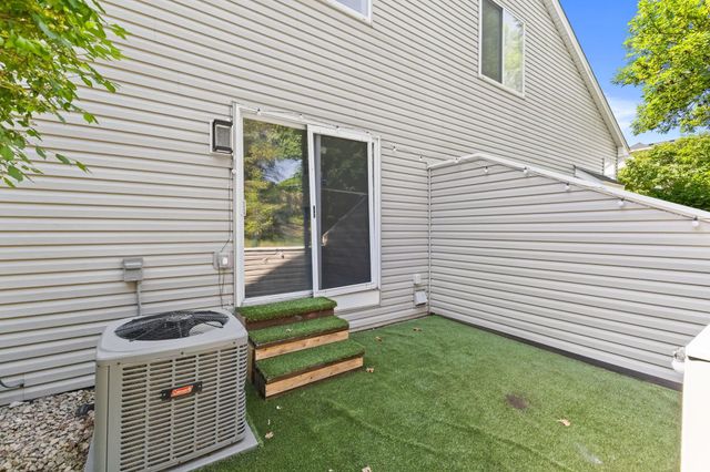 12598 74th Avenue N, Maple Grove, MN 55369