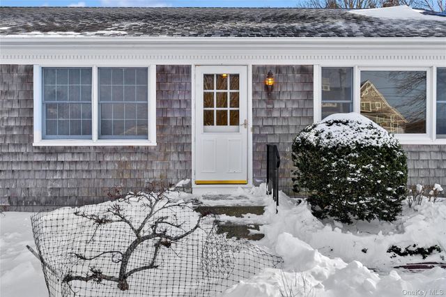 350 Soundview Road, Orient, NY 11957