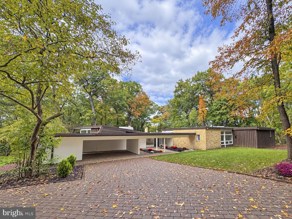 39-41 FAIRVIEW RD, PENN VALLEY, PA 19072 — exterior