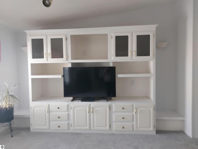 2405 Treelane Drive, Traverse City, MI 49686