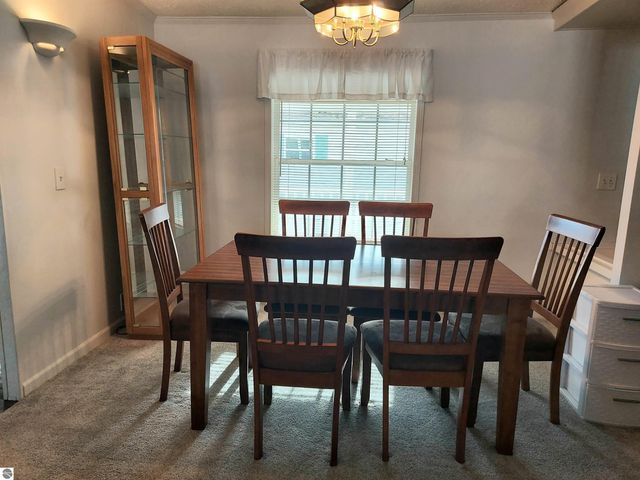 2405 Treelane Drive, Traverse City, MI 49686