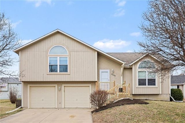 17150 OAKLEY Street, Gardner, KS 66030