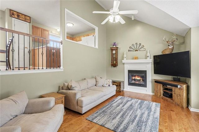 17150 OAKLEY Street, Gardner, KS 66030