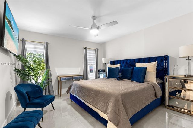 12724 SW 33rd Ter, Miami, FL 33175