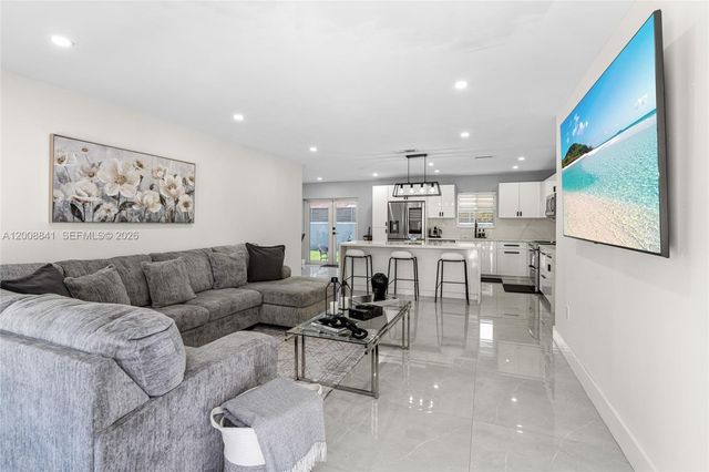 12724 SW 33rd Ter, Miami, FL 33175