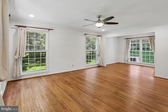 903 RIDGE DR, Mclean, VA 22101