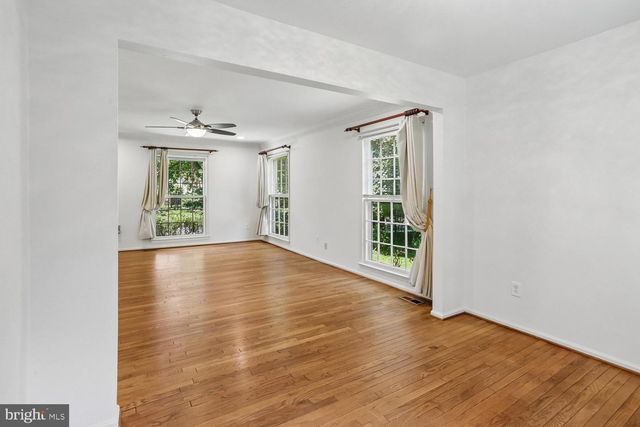 903 RIDGE DR, Mclean, VA 22101