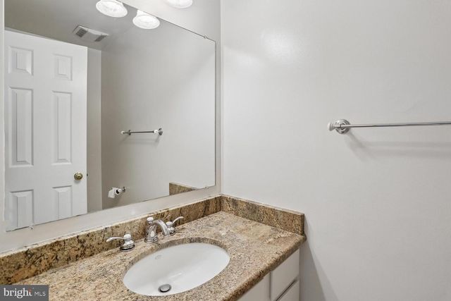 903 RIDGE DR, Mclean, VA 22101