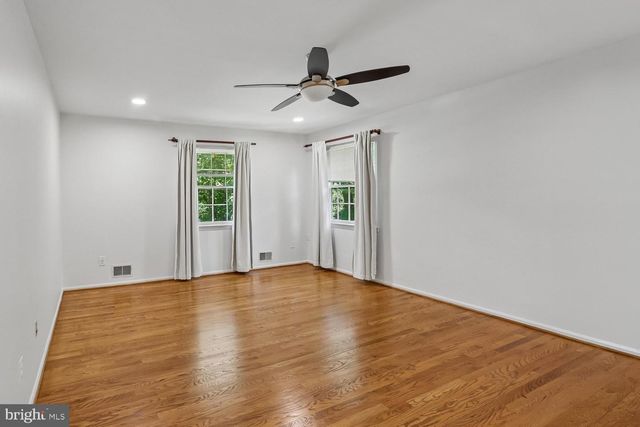 903 RIDGE DR, Mclean, VA 22101