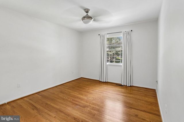903 RIDGE DR, Mclean, VA 22101