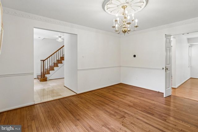 903 RIDGE DR, Mclean, VA 22101