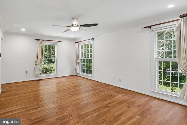 903 RIDGE DR, Mclean, VA 22101