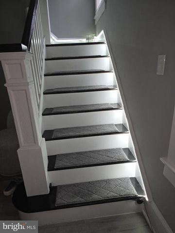 530 WALNUT AVE, Laurel Springs, NJ 08021