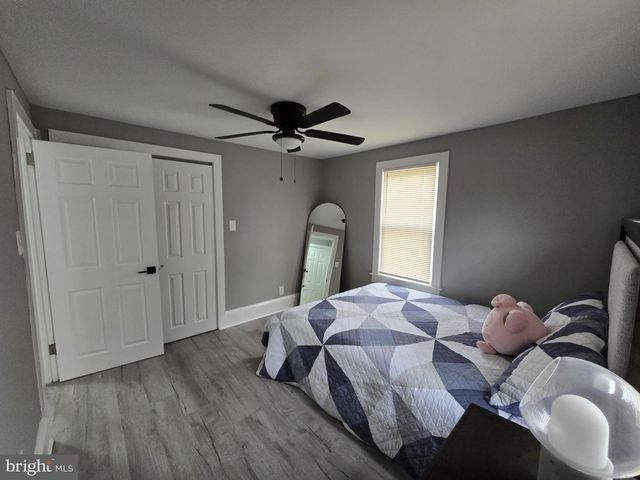 530 WALNUT AVE, Laurel Springs, NJ 08021