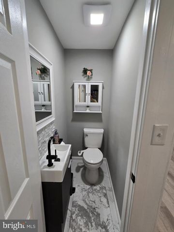 530 WALNUT AVE, Laurel Springs, NJ 08021