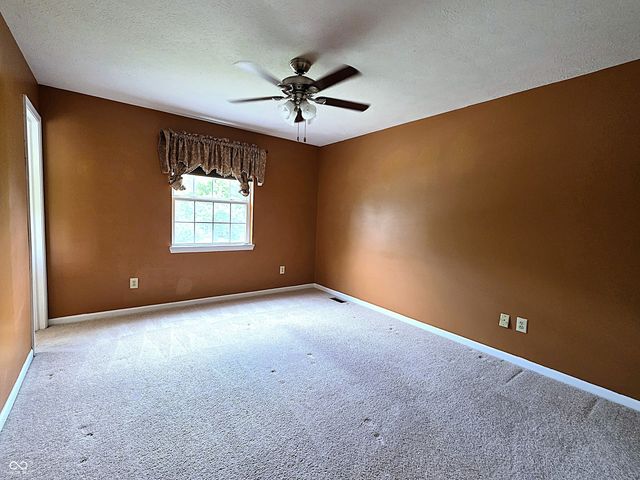 820 Trail Ridge Court, Mooresville, IN 46158