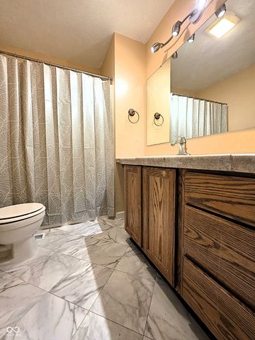 820 Trail Ridge Court, Mooresville, IN 46158