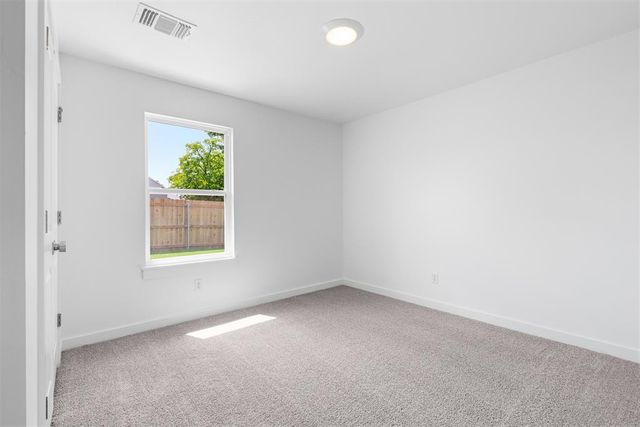 151 Pleasant View, Harrah, OK 73045