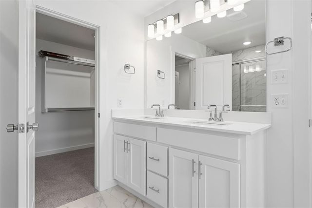 151 Pleasant View, Harrah, OK 73045