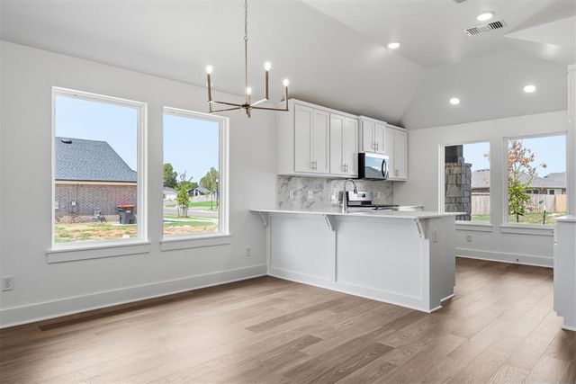 151 Pleasant View, Harrah, OK 73045