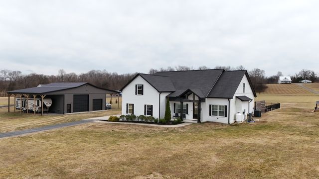 4055 Calista Rd, Cross Plains, TN 37049