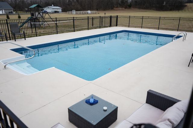 4055 Calista Rd, Cross Plains, TN 37049