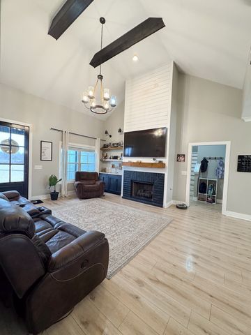 4055 Calista Rd, Cross Plains, TN 37049