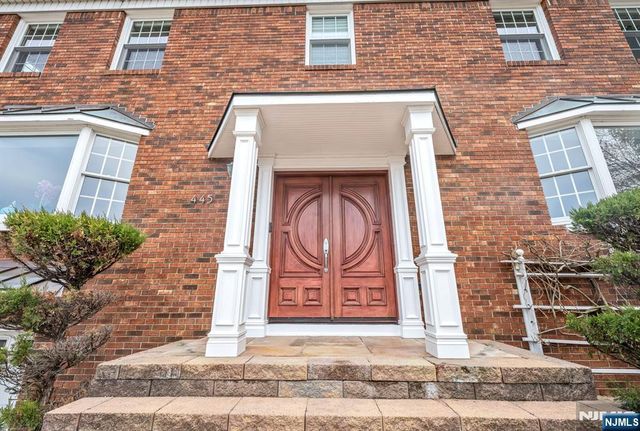 445 Pine Hill Road, Leonia, NJ 07605