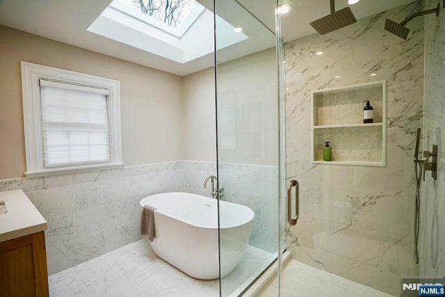 445 Pine Hill Road, Leonia, NJ 07605