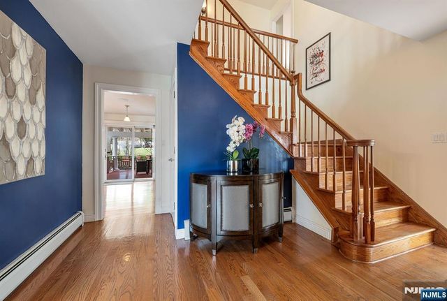 445 Pine Hill Road, Leonia, NJ 07605