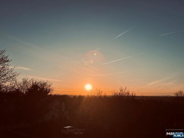 445 Pine Hill Road, Leonia, NJ 07605