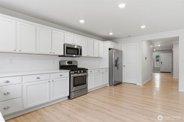 430 NE Ridge Point Boulevard, Belfair, WA 98528