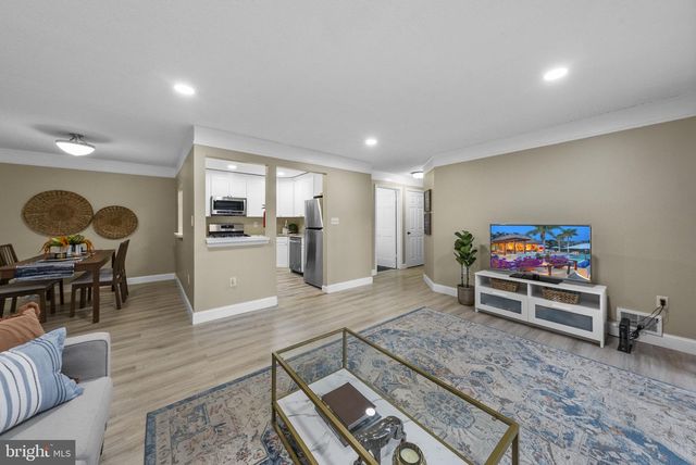 139 RACHEL CT, Franklin Park, NJ 08823