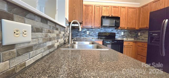 3220 Ernest Russell Court, Charlotte, NC 28269