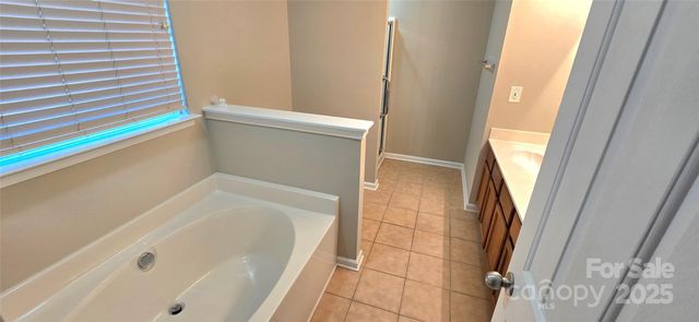 3220 Ernest Russell Court, Charlotte, NC 28269